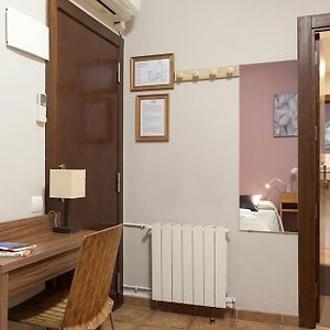 Zimmer mit zwei Einzelbetten
